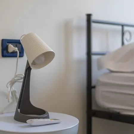 Picci Mecenate Comfort Renovated, Near Metro Linate Airport Milano